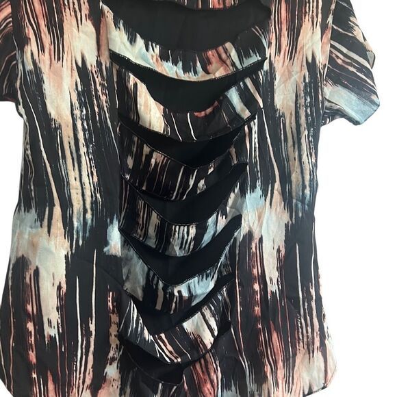 BCB Generations Flowy blouse‎  size small - Picture 5 of 6